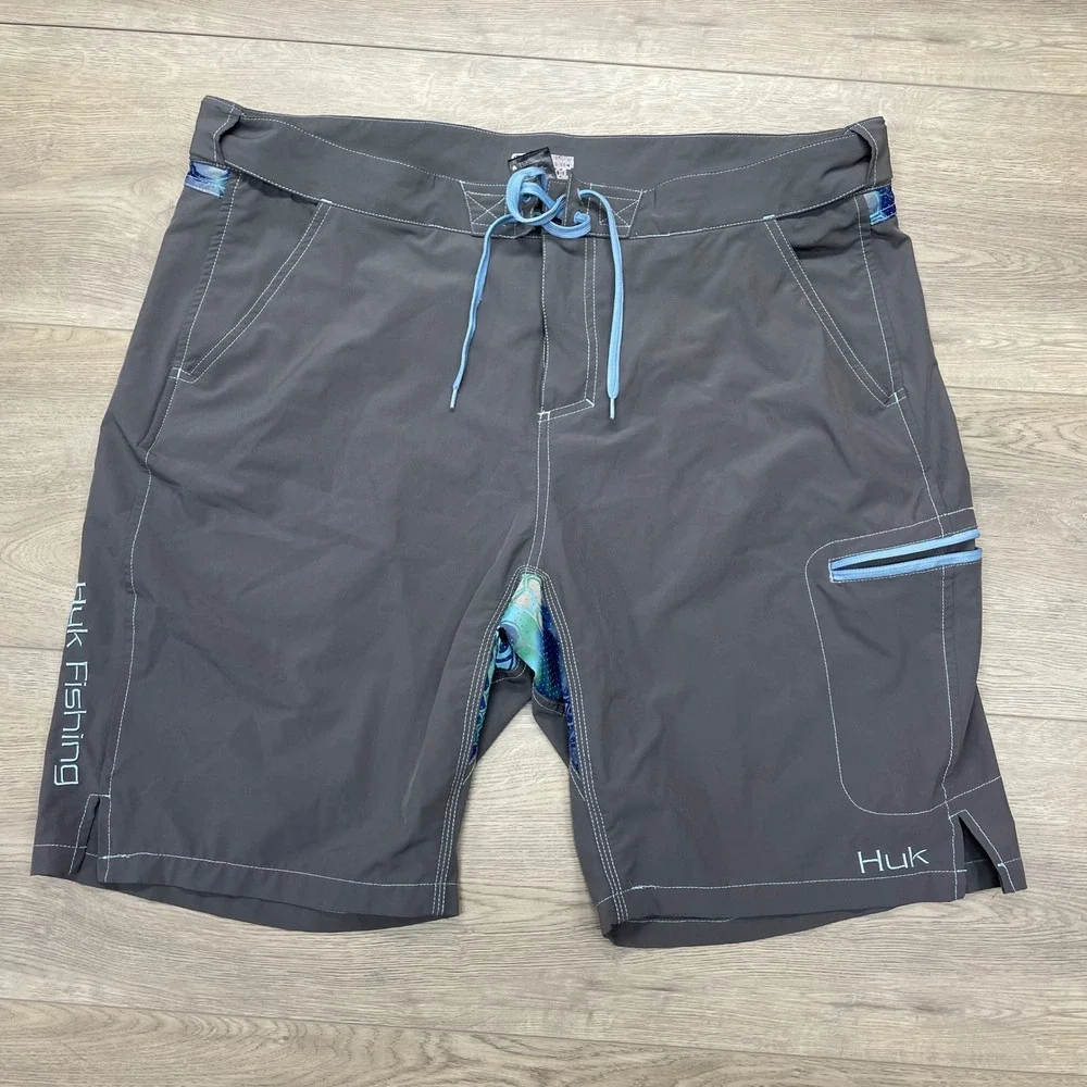 Huk Board Shorts Mens XXL Gray Performance Fishing Swim Trunks Cargo Pockets